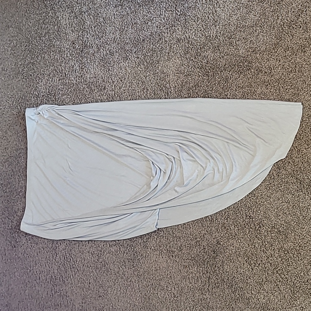 Express asymmetrical skirt